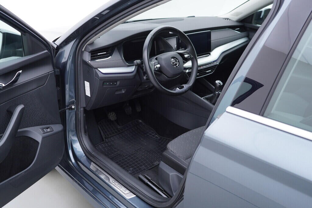 OV190V10123_18.webp_OCTAVIA Style 1.5 TSI 110 kW manuál