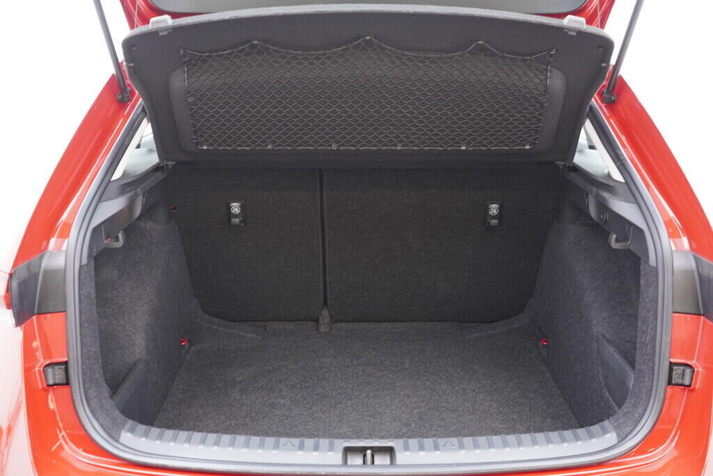 OV190V10124_36.webp_SCALA Selection 1.0 TSI 85 kW manuál, DPH