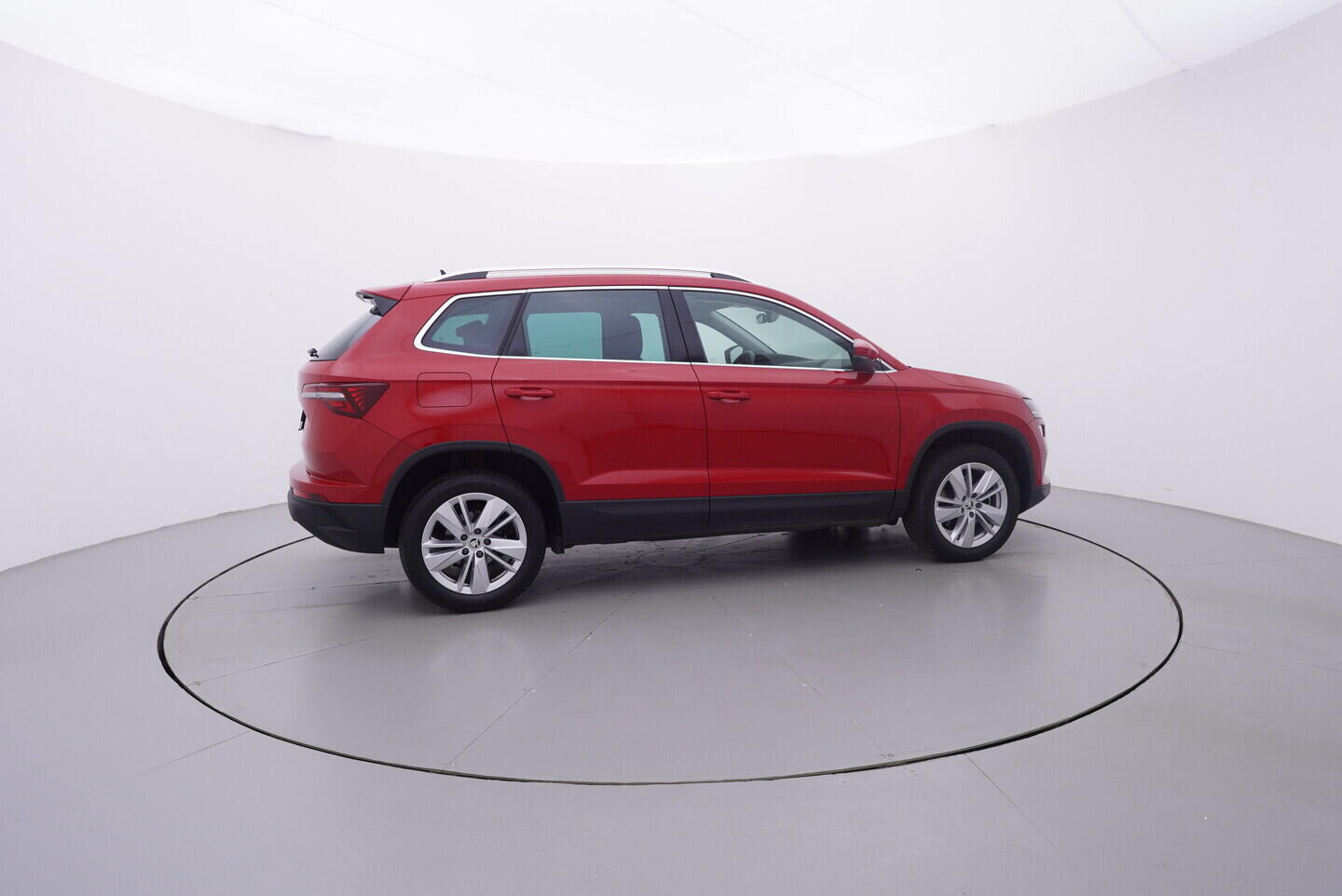 OV190V10127_11.webp_KAROQ Selection 1.5 TSI 110 kW automat, DPH