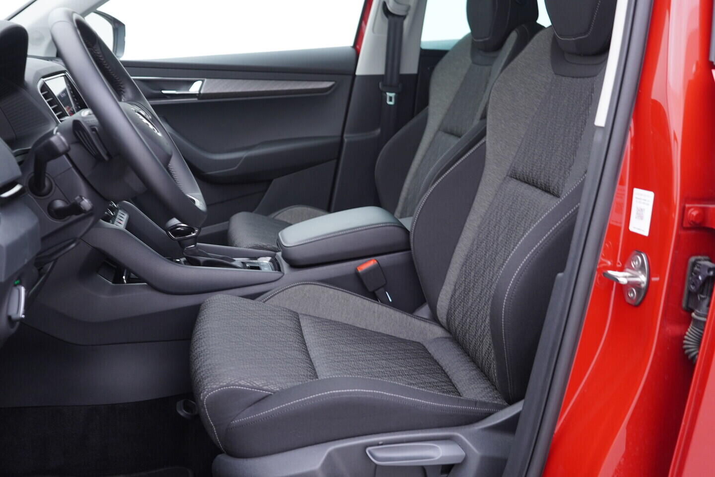 OV190V10127_22.webp_KAROQ Selection 1.5 TSI 110 kW automat, DPH