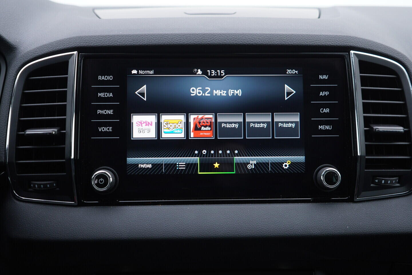 OV190V10127_29.webp_KAROQ Selection 1.5 TSI 110 kW automat, DPH