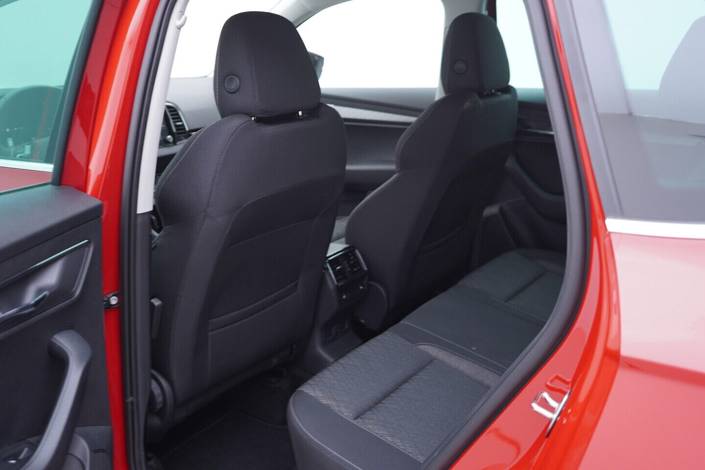 OV190V10127_37.webp_KAROQ Selection 1.5 TSI 110 kW automat, DPH