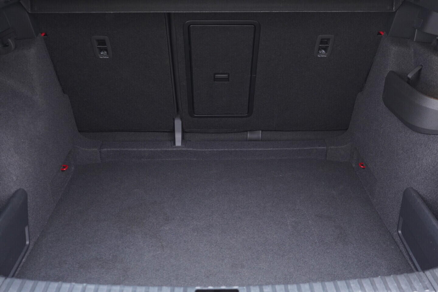 OV190V10127_40.webp_KAROQ Selection 1.5 TSI 110 kW automat, DPH