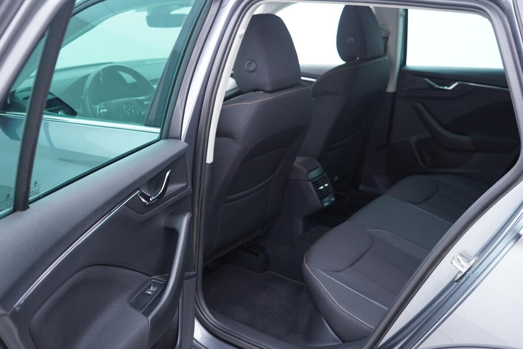 OV190V10129_34.webp_KAMIQ ScoutLine 1.0 TSI 81 kW manuál