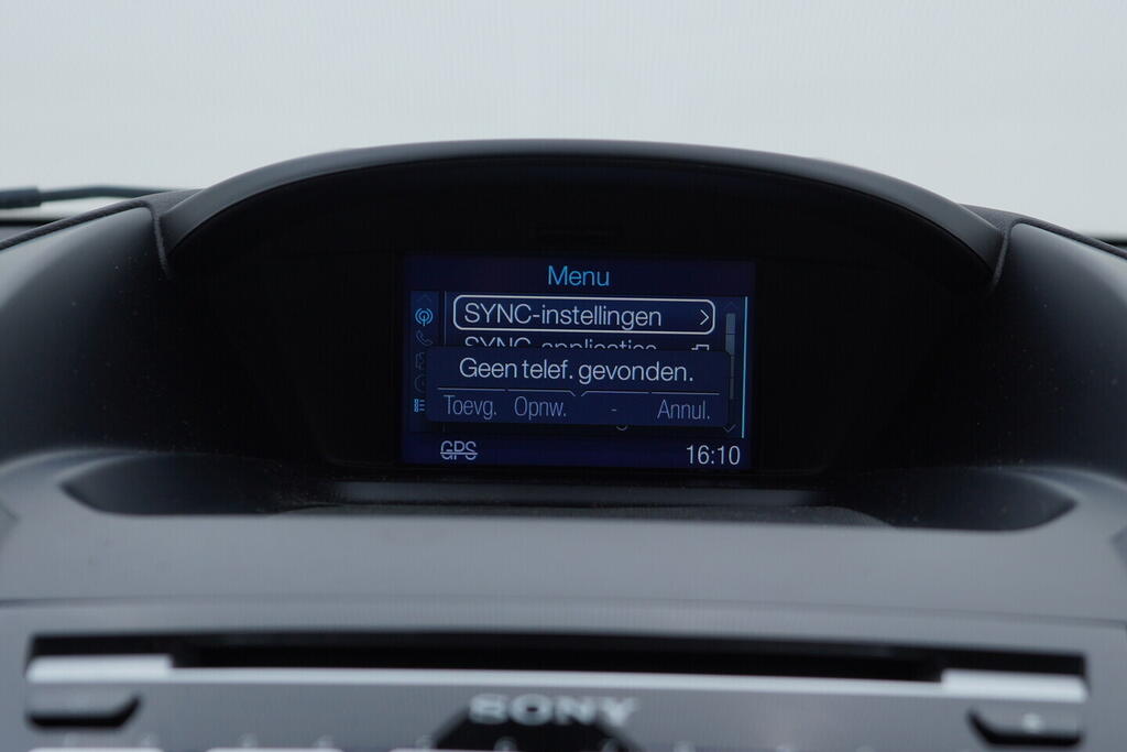 OV190V10130_27.webp_KUGA Titanium 1.5  110 kW manuál