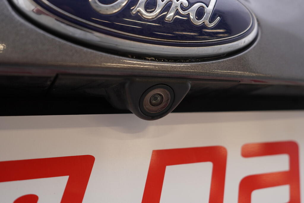 OV190V10130_38.webp_KUGA Titanium 1.5  110 kW manuál