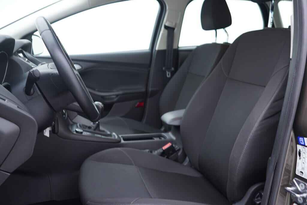 OV190V10131_22.webp_FOCUS Cool&Connect 1.0  92 kW manuál