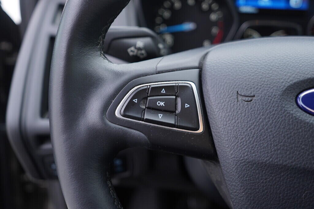 OV190V10131_25.webp_FOCUS Cool&Connect 1.0  92 kW manuál