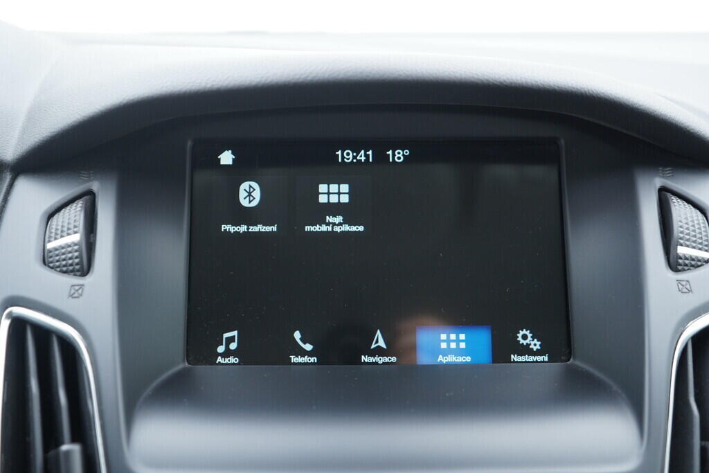 OV190V10131_31.webp_FOCUS Cool&Connect 1.0  92 kW manuál