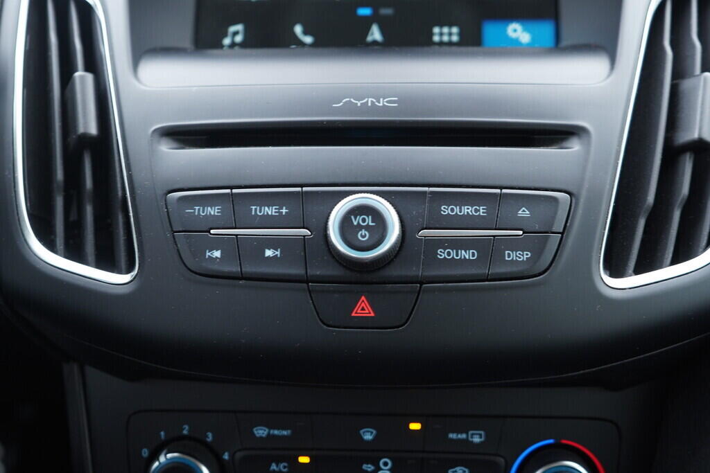 OV190V10131_33.webp_FOCUS Cool&Connect 1.0  92 kW manuál