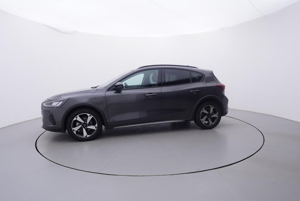 OV190V10132_11.webp_FOCUS Active Titamium 1.0  92 kW manuál