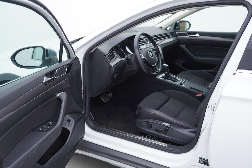 OV190V10133_18.webp_PASSAT ALLTRACK Alltrack 4Motion 2.0 TDI 140 kW automat