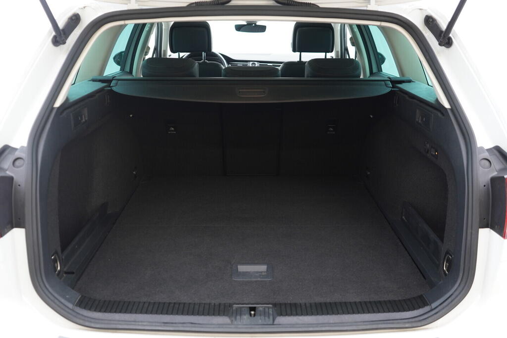 OV190V10133_41.webp_PASSAT ALLTRACK Alltrack 4Motion 2.0 TDI 140 kW automat