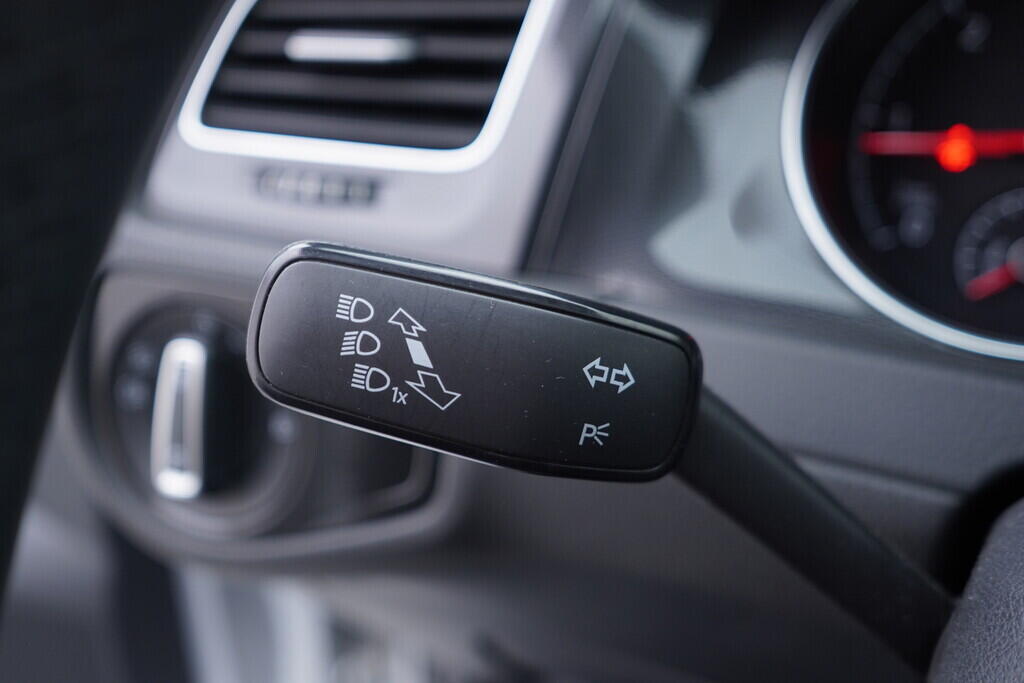 OV190V10134_25.webp_GOLF VARIANT Comfortline 1.6 TDI 81 kW automat