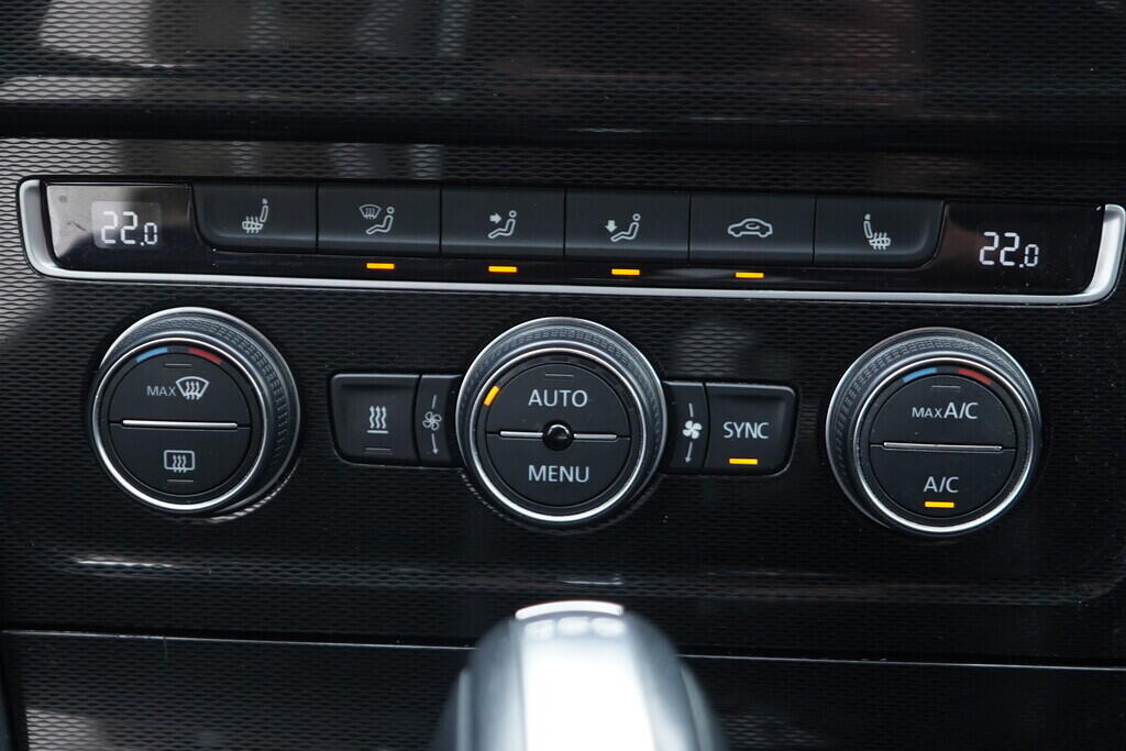 OV190V10134_33.webp_GOLF VARIANT Comfortline 1.6 TDI 81 kW automat