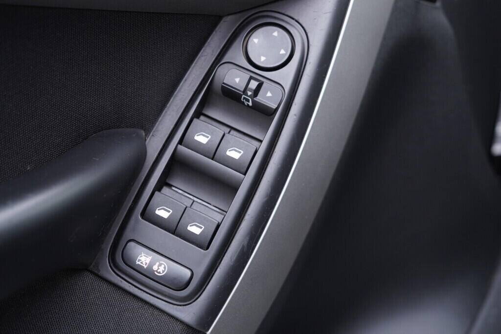 OV190V10135_20.webp_C4 PICASSO  1.6 VTi 88 kW manuál