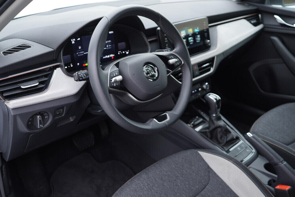 OV190V10138_21.webp_SCALA Top Selection 1.0 TSI 85 kW automat, DPH