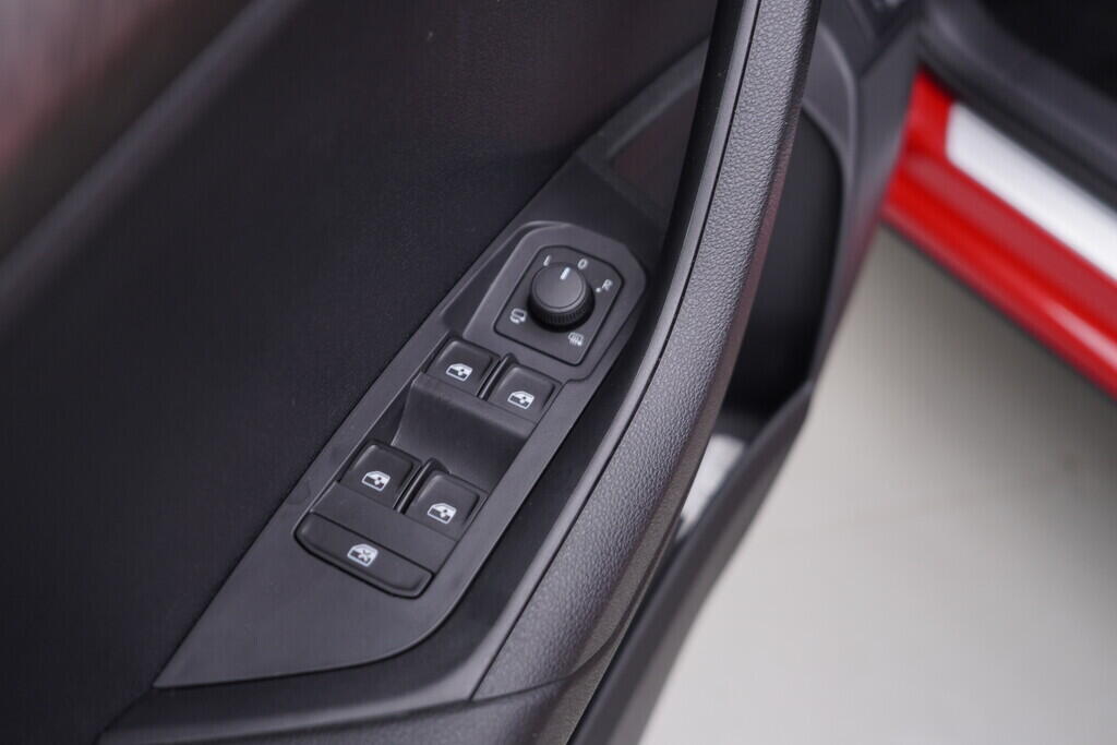 OV190V10148_20.webp_KAROQ  1.5 TSI 110 kW automat, DPH