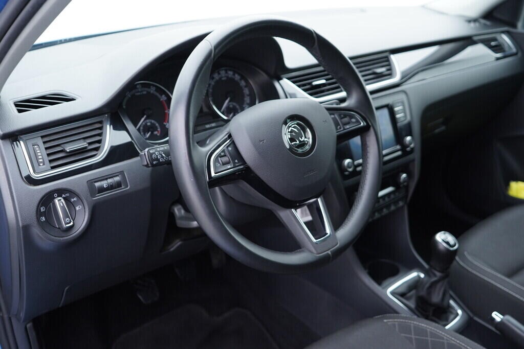 OV190V10152_21.webp_RAPID Style 1.0 TSI 81 kW manuál