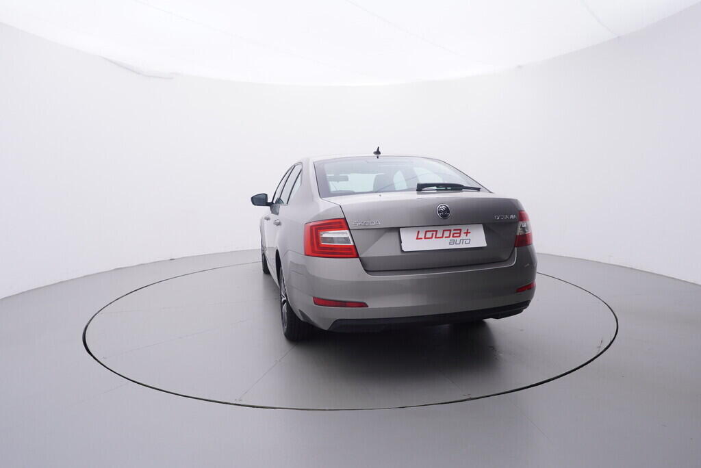 OV190V10153_13.webp_OCTAVIA Ambiente 1.6 TDI 81 kW manuál