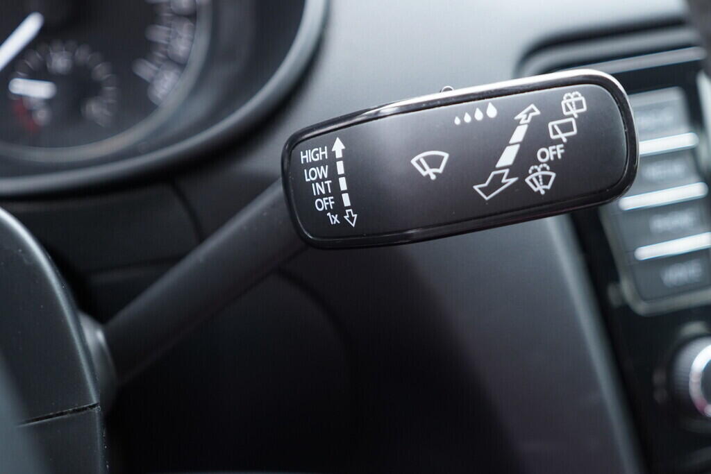 OV190V10153_25.webp_OCTAVIA Ambiente 1.6 TDI 81 kW manuál