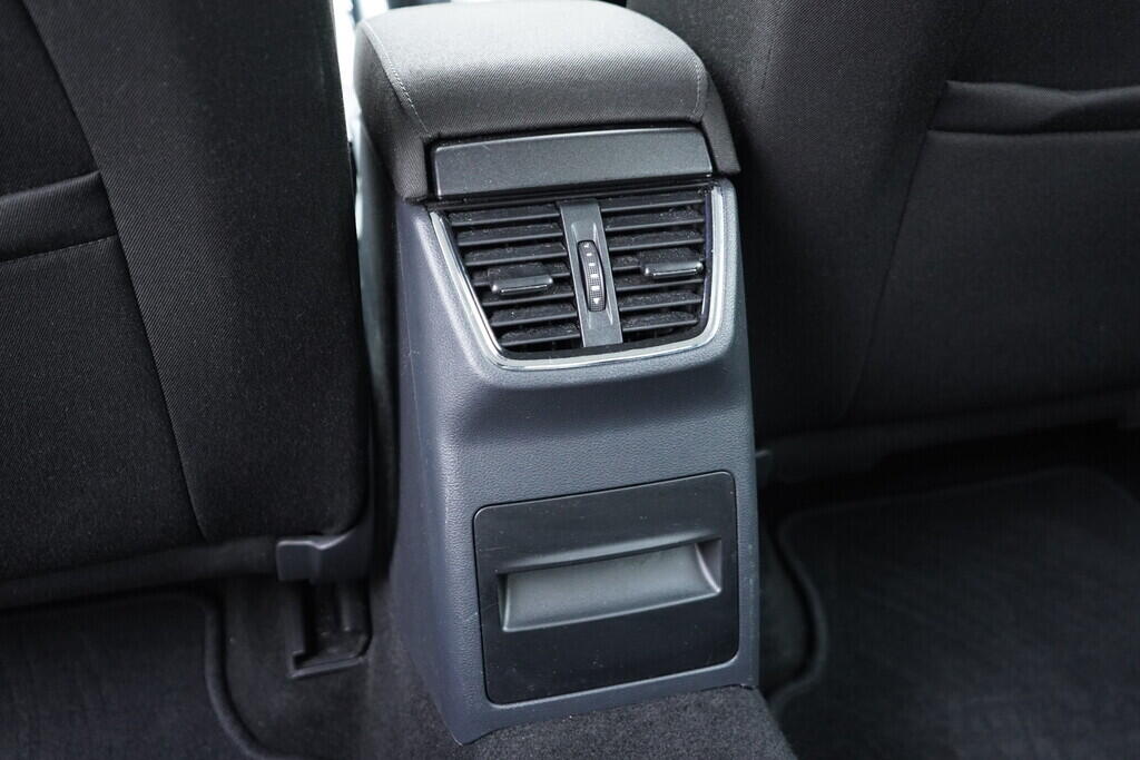 OV190V10153_35.webp_OCTAVIA Ambiente 1.6 TDI 81 kW manuál