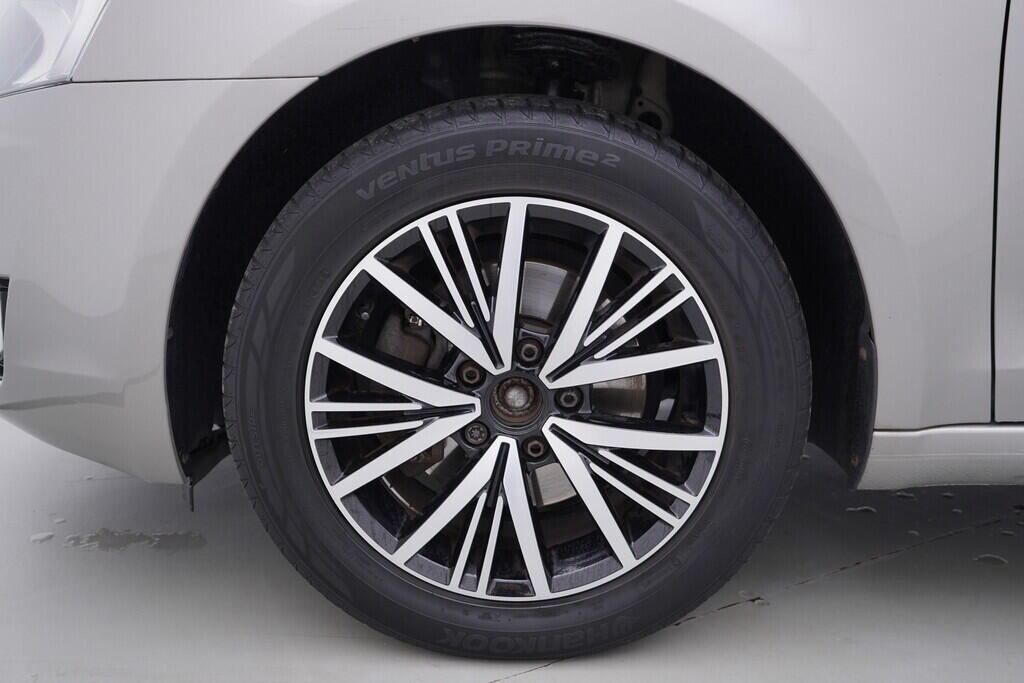 OV190V10153_39.webp_OCTAVIA Ambiente 1.6 TDI 81 kW manuál