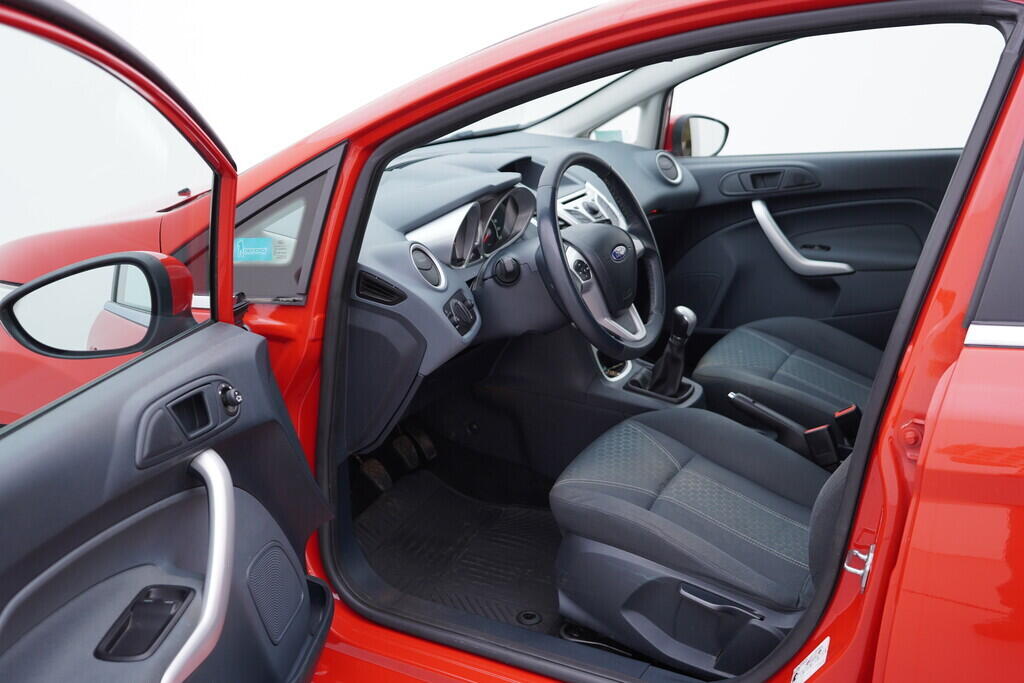 OV190V10154_18.webp_FIESTA  1.2  60 kW manuál