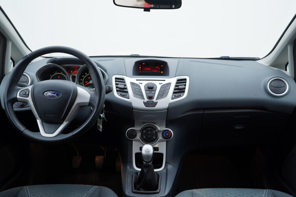 OV190V10154_25.webp_FIESTA  1.2  60 kW manuál