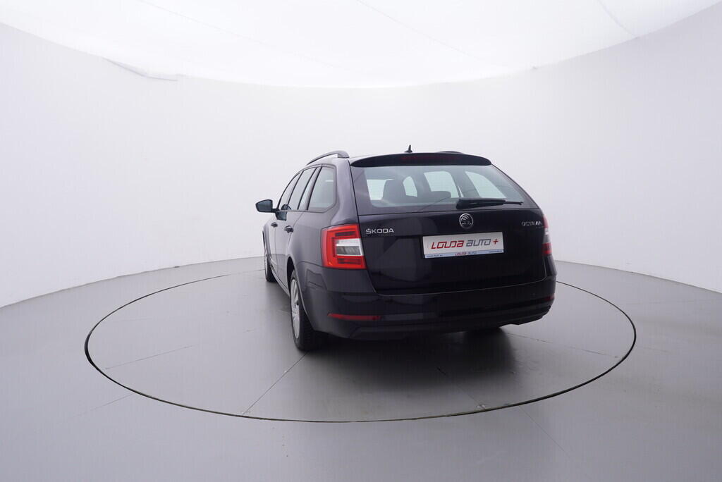 OV190V10156_13.webp_OCTAVIA Ambition 1.5 TSI 110 kW manuál