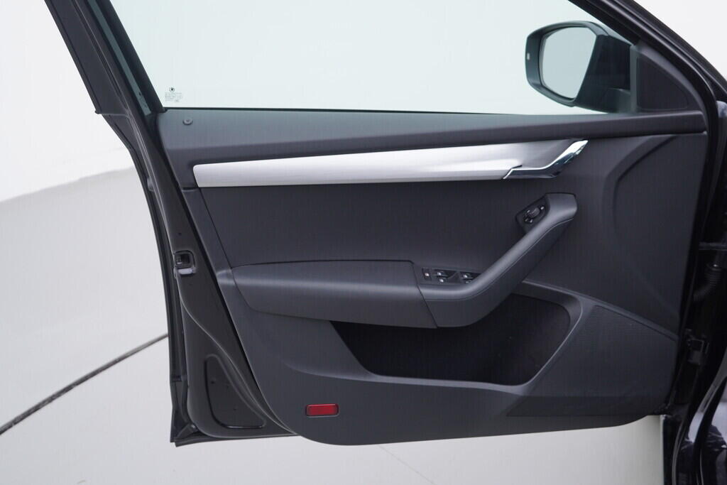 OV190V10157_19.webp_OCTAVIA Drive 2.0 TDI 110 kW automat, DPH