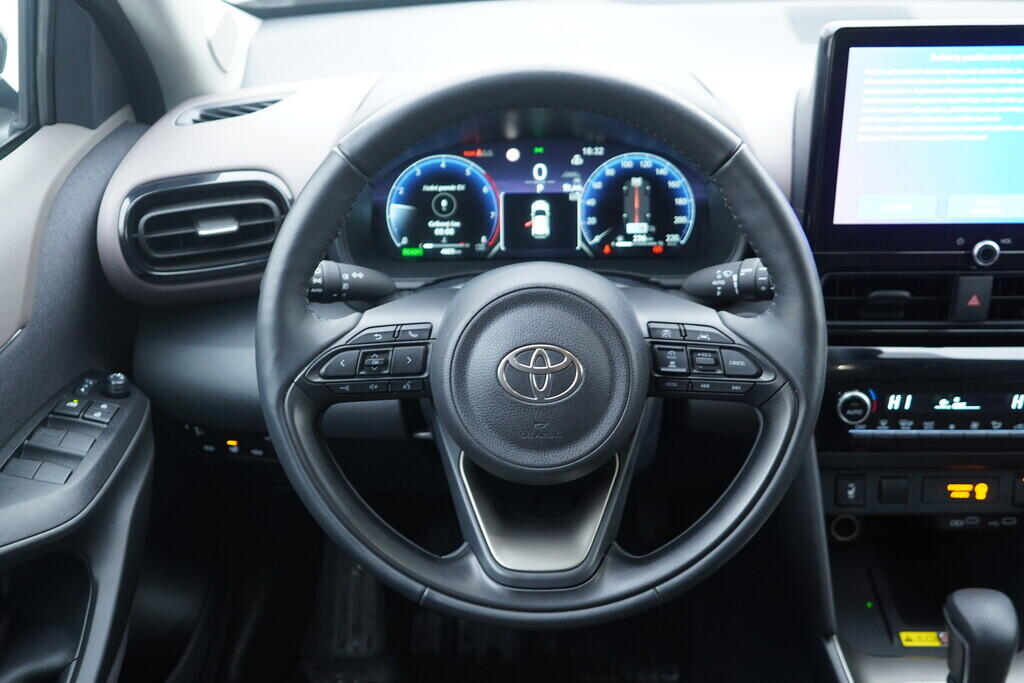 OV190V10163_26.webp_YARIS CROSS Adventure 1.5 HEV 68 kW automat