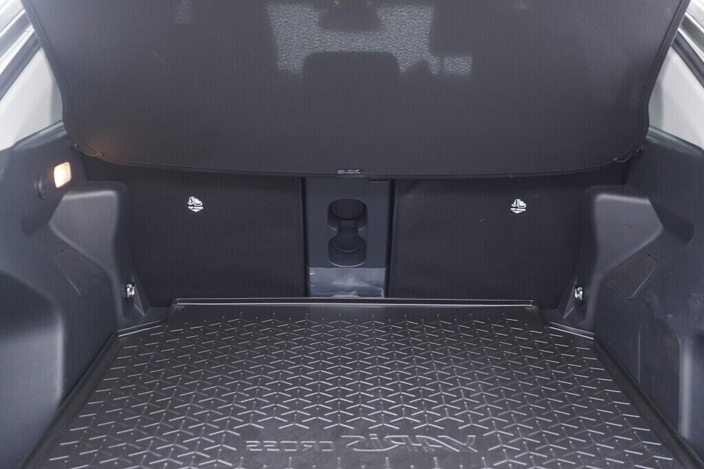 OV190V10163_34.webp_YARIS CROSS Adventure 1.5 HEV 68 kW automat