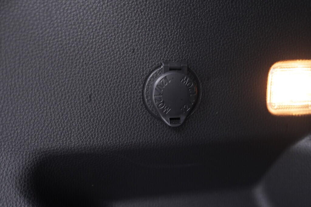 OV190V10163_35.webp_YARIS CROSS Adventure 1.5 HEV 68 kW automat