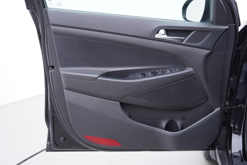 OV190V10164_19.webp_TUCSON Trikolor 1.6  100 kW manuál