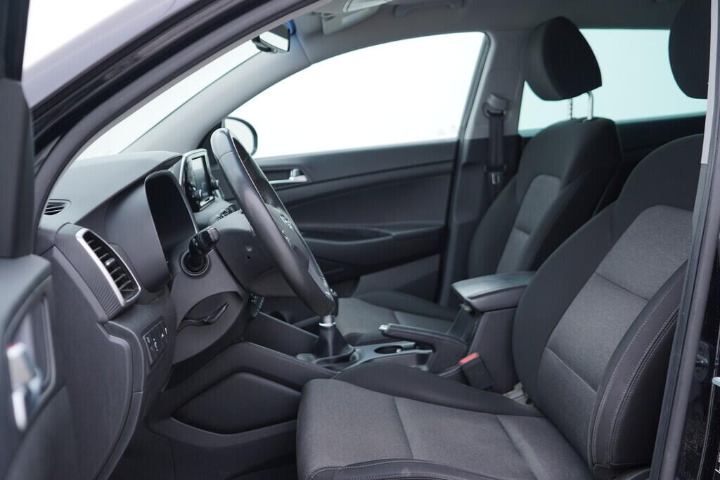 OV190V10164_22.webp_TUCSON Trikolor 1.6  100 kW manuál