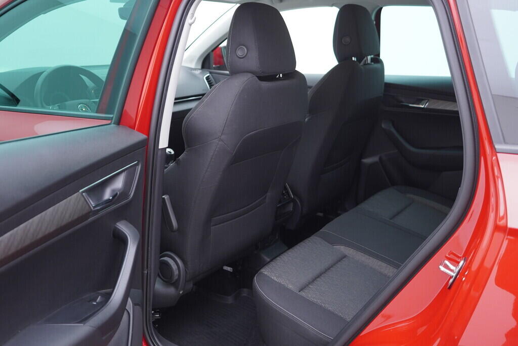 OV190V10166_33.webp_KAROQ Style 2.0 TDI 85 kW manuál, DPH