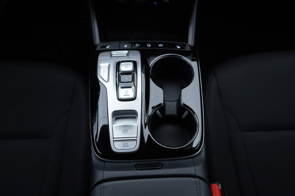 OV190V10167_29.webp_TUCSON Smart AT 1.6 T-GDI PHEV 132 kW automat, DPH