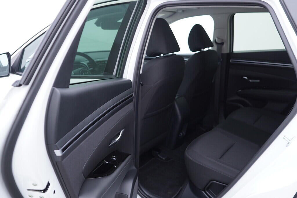 OV190V10167_31.webp_TUCSON Smart AT 1.6 T-GDI PHEV 132 kW automat, DPH