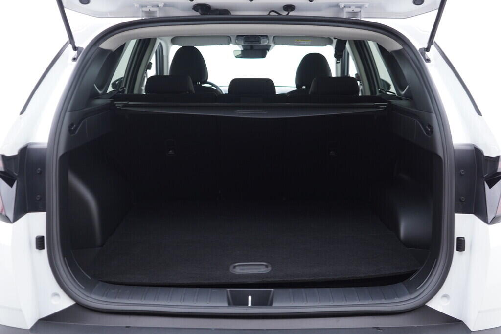 OV190V10167_33.webp_TUCSON Smart AT 1.6 T-GDI PHEV 132 kW automat, DPH