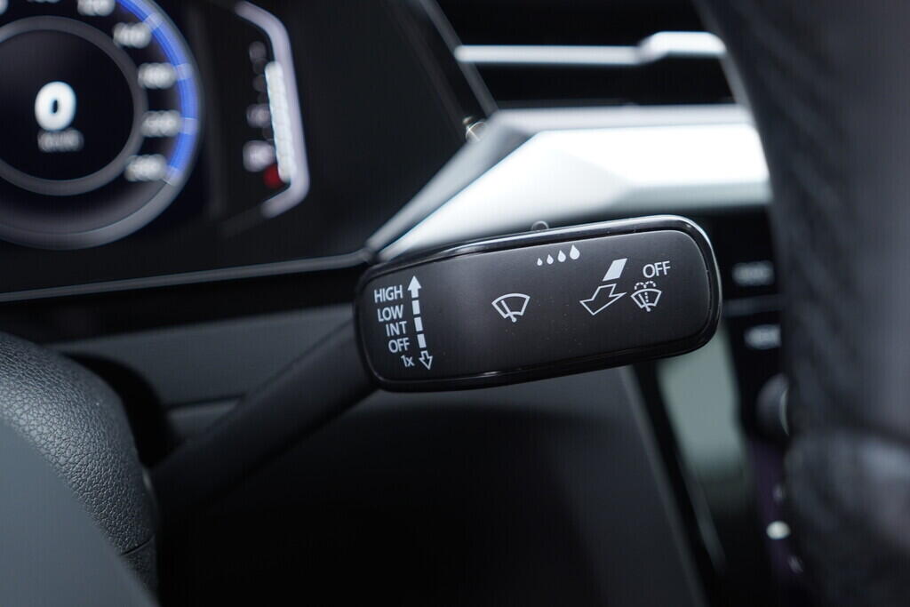 OV190V10168_25.webp_ARTEON Elegance 2.0 TDI 110 kW automat, DPH