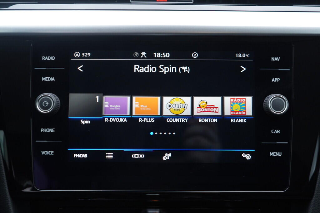 OV190V10168_31.webp_ARTEON Elegance 2.0 TDI 110 kW automat, DPH