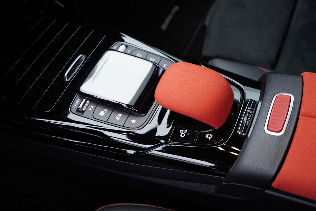 OV190V10171_35.webp_A140 AMG 2.0 Mercedes-AMG A 35 4MATIC (W177) 225 kW automat