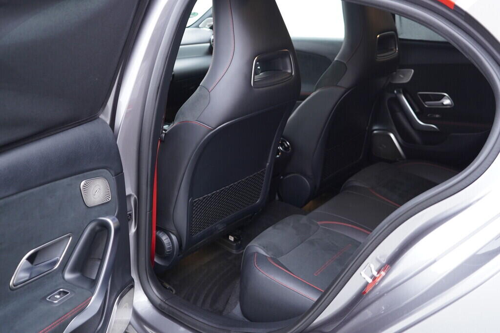 OV190V10171_38.webp_A140 AMG 2.0 Mercedes-AMG A 35 4MATIC (W177) 225 kW automat