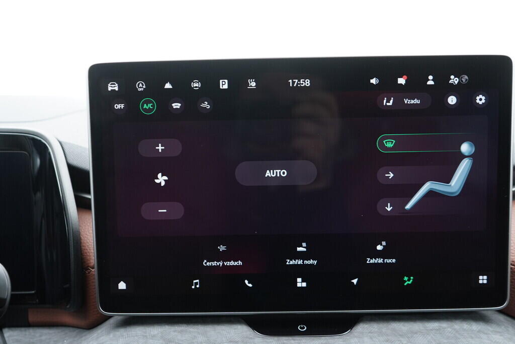 OV190V10173_34.webp_KODIAQ Selection 2.0 TDI 142 kW automat, DPH