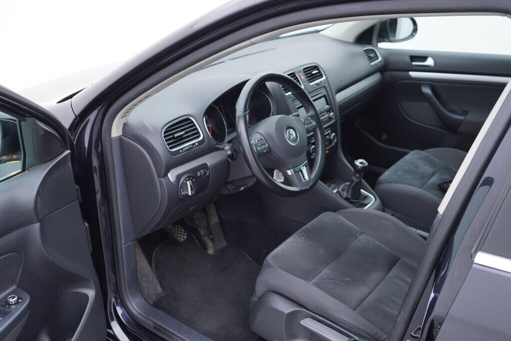 OV190V10175_21.webp_GOLF VARIANT Comfortline 1.4 TSI 90 kW manuál