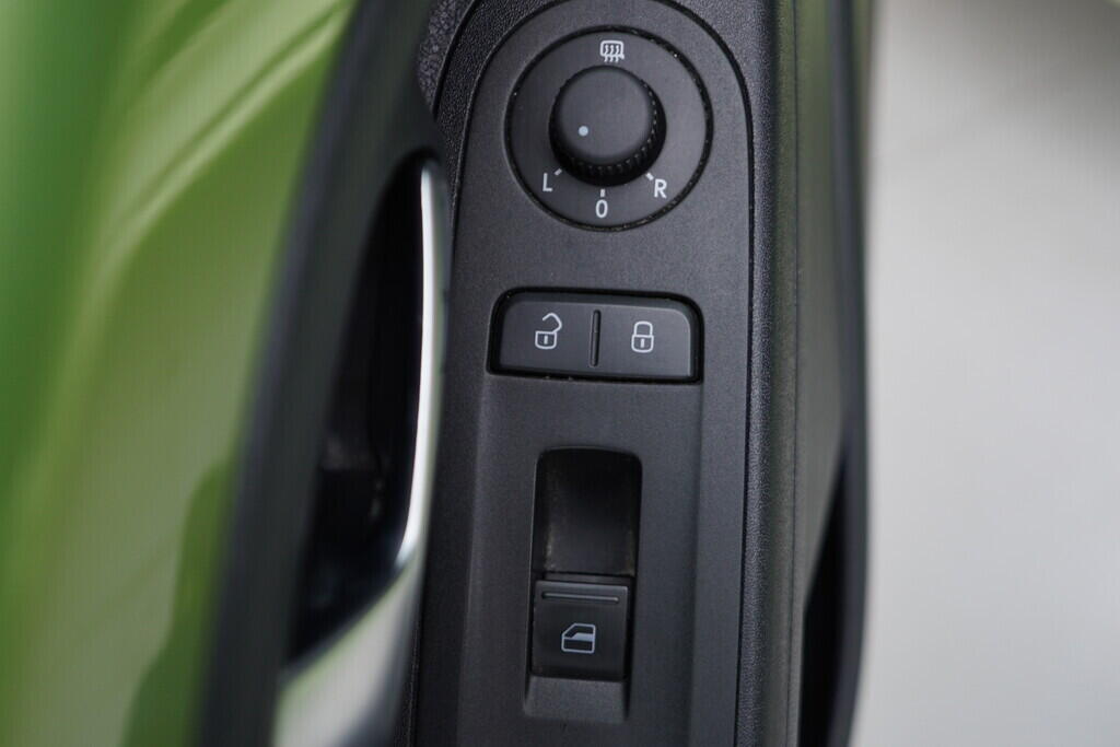 OV190V10176_20.webp_CITIGO Ambiente 1.0 MPI 55 kW manuál