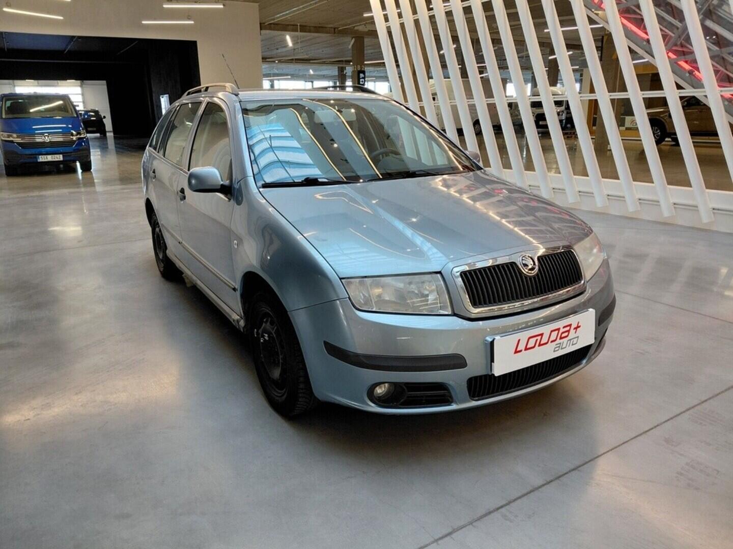 OV190V10179_14.webp_FABIA Ambiente 1.4 16V 55 kW manuál