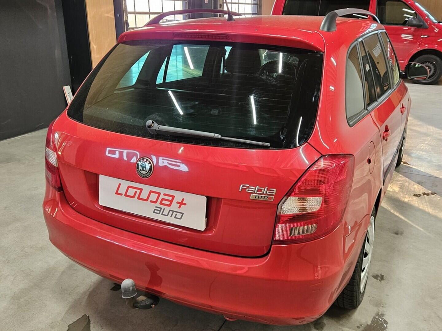 OV190V10180_11.webp_FABIA Ambiente 1.2 HTP 51 kW manuál