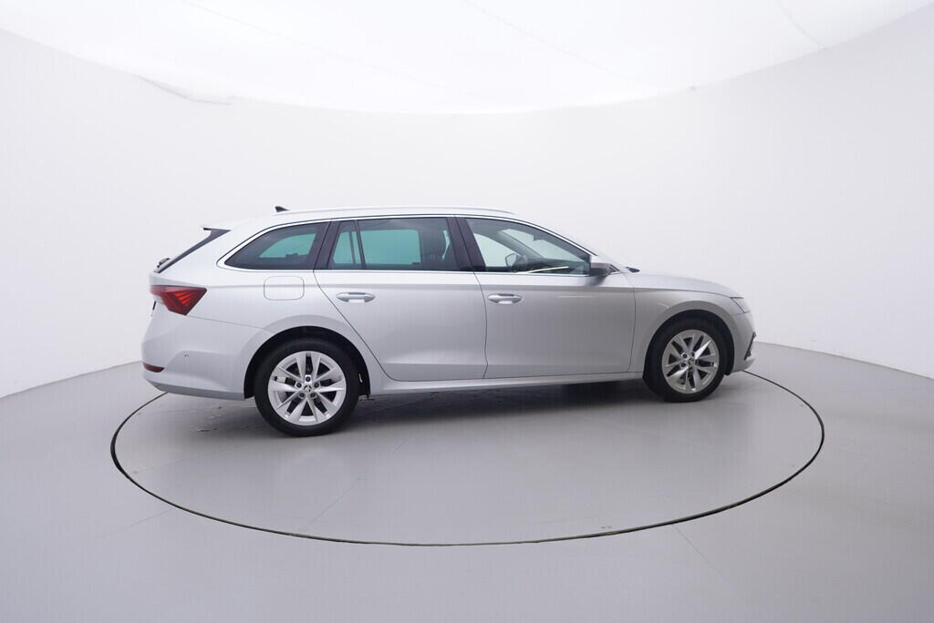 OV190V10181_15.webp_OCTAVIA Style 2.0 TDI 85 kW manuál, DPH